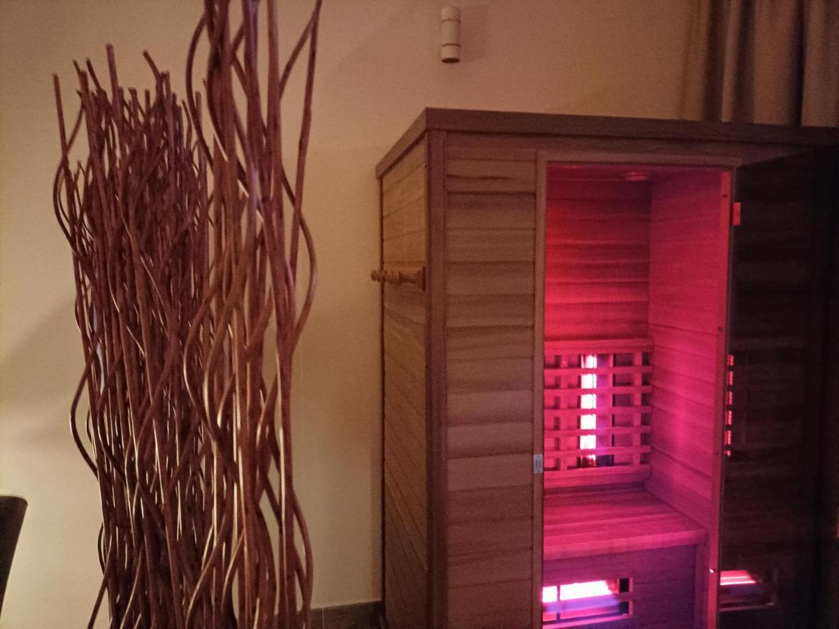 Artmonia Hotell Castalla Exteriör bild