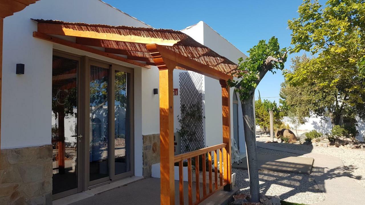 Artmonia Hotell Castalla Exteriör bild