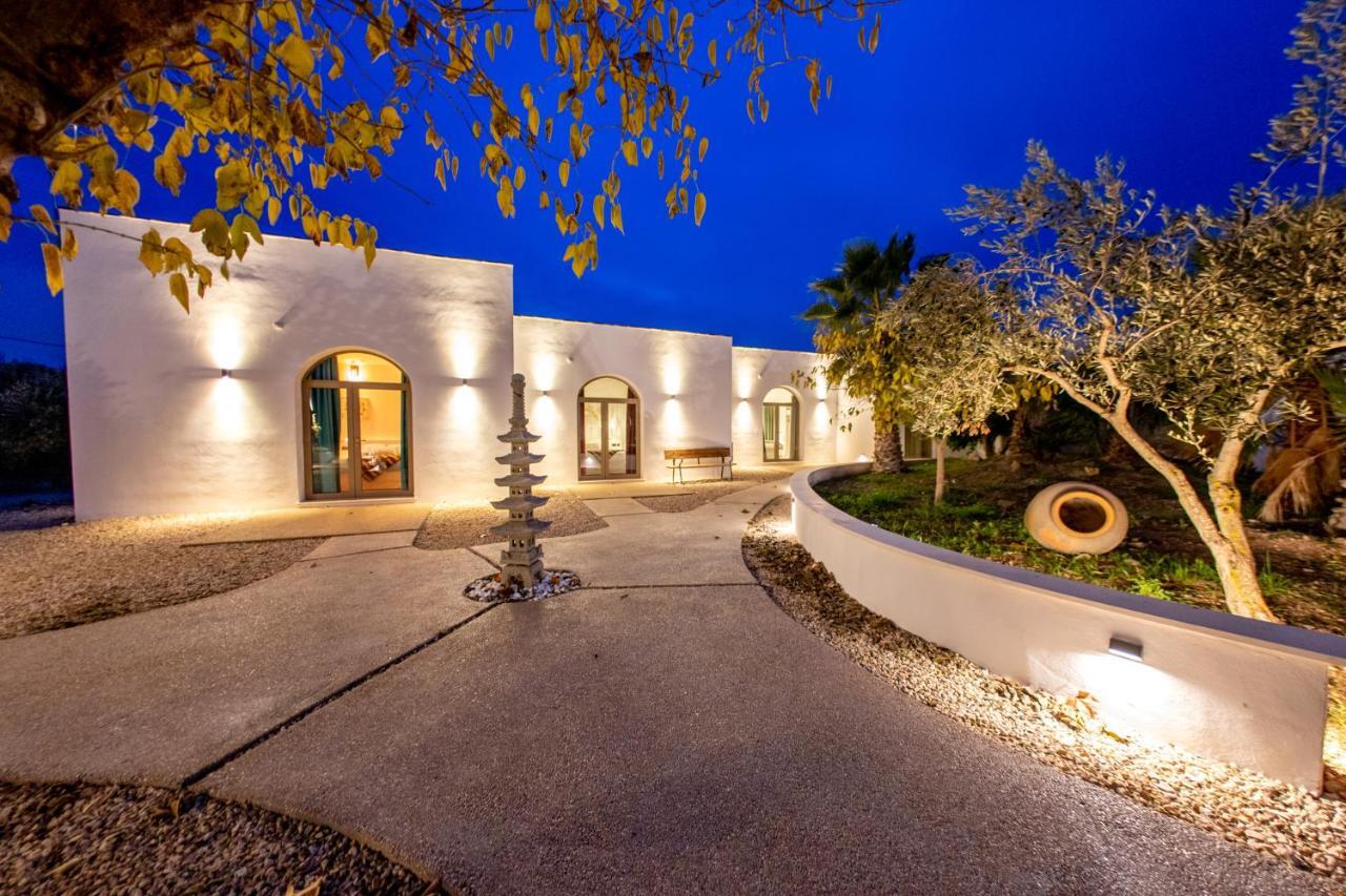 Artmonia Hotell Castalla Exteriör bild